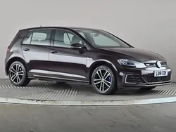 Black Used 2018 VW Golf VII GTE Hatchback | £14,398 (Fair price)