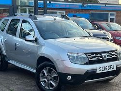 Silver Used 2015 Dacia Duster Lauréate SUV | £5,980 (Good price)