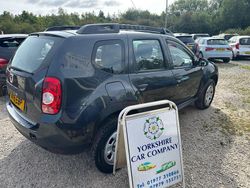 Grey Used 2016 Dacia Duster Ambiance SUV | £5,295 (Fair price)