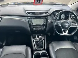 Black Used 2019 Nissan Qashqai S SUV | £14,797 (Fair price)