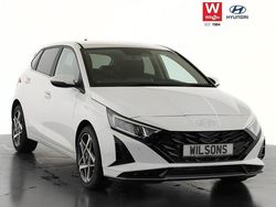 White Used 2024 Hyundai i20 Premium Hatchback | £17,298 (Fair price)