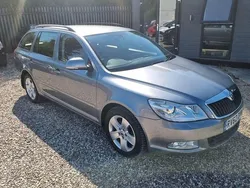 Grey Used 2012 Skoda Octavia Elegance Estate | £8,745 (Expensive)