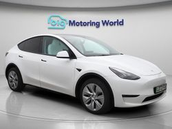 White Used 2022 Tesla Model Y Long Range AWD SUV | £27,300 (Fair price)