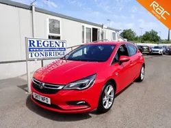 Red Used 2017 Vauxhall Astra SRi Hatchback | £4,295 (Fair price)
