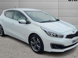White Used 2016 Kia Ceed 4 Hatchback | £9,499 (Fair price)