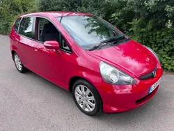 Red Used 2008 Honda Jazz SE Hatchback | £4,695 (A bit pricey)