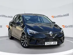 Black Used 2022 Renault Clio V Iconic Hatchback | £12,997 (Fair price)
