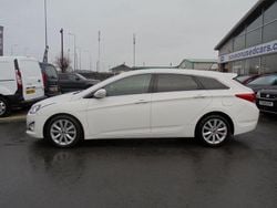 White Used 2013 Hyundai i40 Style Estate | £3,994 (Good price)