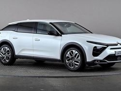 White Used 2023 Citroën C5 X PureTech Estate | £13,798 (Good price)