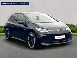 Black New 2025 VW ID.3 Pro Hatchback | £29,895 (Expensive)