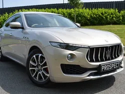 Champagne silver metallic Used 2017 Maserati Levante SUV | £21,700 (Fair price)