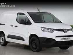 White Used 2023 Toyota Proace Active Van | £15,600 (Fair price)