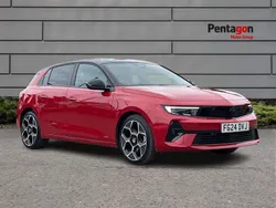 Red Used 2024 Vauxhall Astra Ultimate Hatchback | £20,995 (Fair price)