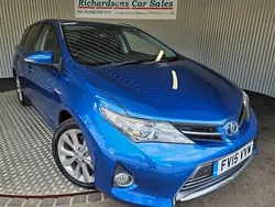 Used 2015 Toyota Auris Hybrid | £11,500 (Fair price)