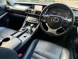 Grey Used 2017 Lexus IS300h Sedan | £14,499 (Fair price)