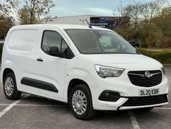 White Used 2020 Vauxhall Combo Sportive Van | £9,290 (Fair price)