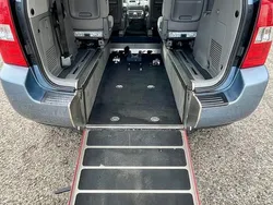 Blue Used 2010 Kia Sedona 2 MPV | £2,850 (Fair price)