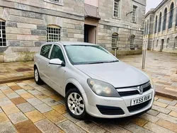 Silver Used 2005 Vauxhall Astra Club Hatchback | £1,995 (Good price)