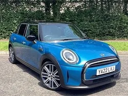 Blue Used 2022 Mini Cooper Exclusive Hatchback | £15,995 (Fair price)