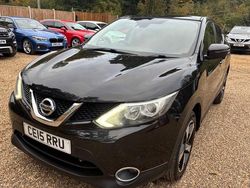 Black Used 2015 Nissan Qashqai N-TEC SUV | £5,750 (Expensive)
