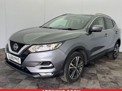 Grey Used 2018 Nissan Qashqai N-Connecta SUV | £11,400 (Fair price)