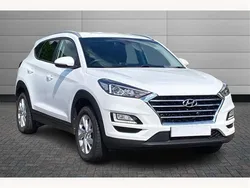 Polar white Used 2019 Hyundai Tucson SE SUV | £13,195 (Good price)