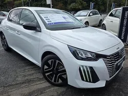 White New 2025 Peugeot 208 Allure Hatchback | £18,718 (Good price)