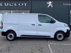White Used 2022 Peugeot Expert Premium Van | £10,995 (Fair price)