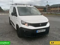 White Used 2020 Peugeot Partner MPV | £10,499 (Fair price)