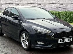 Black Used 2016 Ford Focus Zetec Hatchback | £4,200 (Fair price)