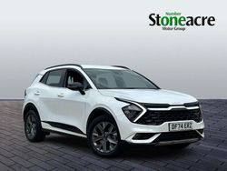 White Used 2024 Kia Sportage 2 SUV | £27,995 (Fair price)