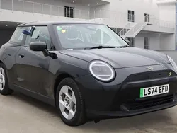 Black Used 2024 Mini Cooper SE Classic Hatchback | £25,999