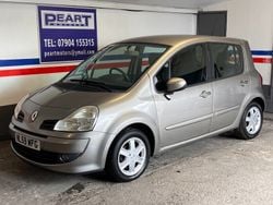 Beige Used 2009 Renault Modus Dynamique MPV | £2,000 (Fair price)