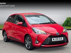Chilli red Used 2020 Toyota Yaris Hybrid Hatchback | £12,290 (Super price)