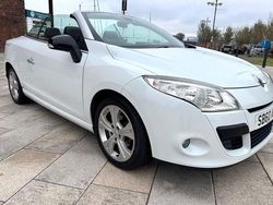 Used 2010 Renault Mégane III Dynamique Cabriolet | £4,290 (Fair price)