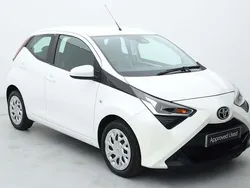 White Used 2022 Toyota Aygo X-play Hatchback | £9,998 (Good price)