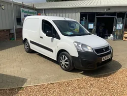 White Used 2018 Peugeot Partner MPV | £4,250 (Super price)
