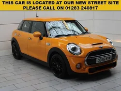 Orange Used 2016 Mini Cooper S Hatch Hatchback | £9,200 (Good price)