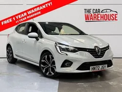 White Used 2022 Renault Clio V SE Hatchback | £13,700 (Fair price)