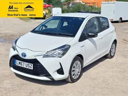 White Used 2017 Toyota Yaris Hybrid Active Hatchback | £9,888 (Super price)