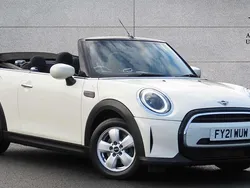 White Used 2021 Mini Cooper Classic Hatchback | £15,690 (Fair price)