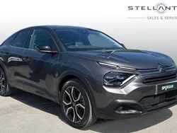 Used 2023 Citroën e-C4 Shine Hatchback | £14,516 (Good price)