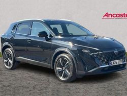 Pearl black New 2025 Nissan Qashqai Tekna SUV | £26,975