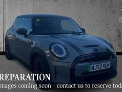 Moonwalk grey Used 2022 Mini Cooper S Level 2 Hatchback | £15,498 (Fair price)