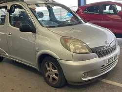 Silver Used 2002 Toyota Yaris Verso MPV | £1,898