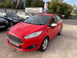 Red Used 2014 Ford Fiesta Zetec Hatchback | £2,999 (Super price)