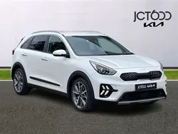 White Used 2022 Kia Niro 3 SUV | £17,221 (Fair price)