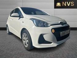 White Used 2017 Hyundai i10 SE Hatchback | £5,995 (Good price)