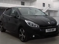 Black Used 2019 Peugeot 208 GT-line Hatchback | £9,250 (Super price)