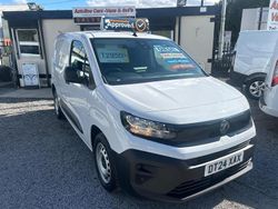 White Used 2024 Vauxhall Combo MPV | £12,950 (Fair price)